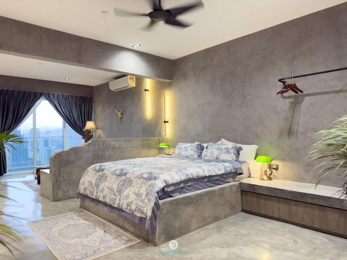 Lux Studio W Bathtub - Linked To Quill City Mall Kuala Lumpur